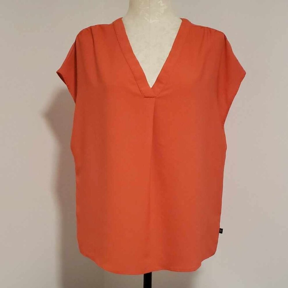 Banana Republic Sleeveless V-Neck Blouse Size Large